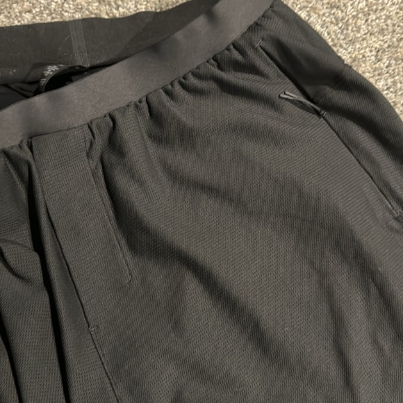 Lululemon Dark Grey Track Pants size L - Picture 3 of 6